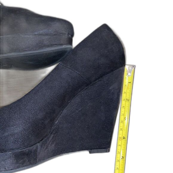 X-APPEAL Licorice Style Black Close Point Toe Hidden Heel Wedge Woman's size 9 - Picture 15 of 16